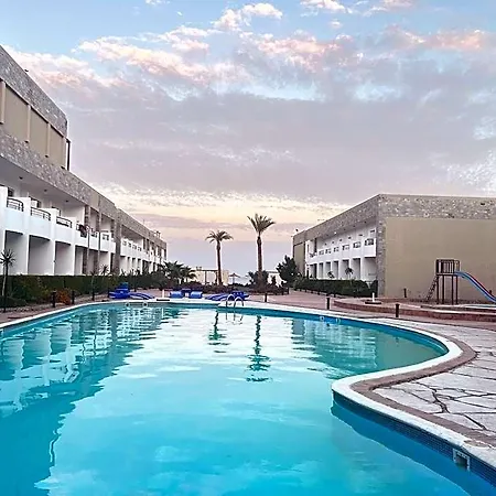 Cecelia Resort
