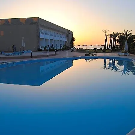 Cecelia Resort